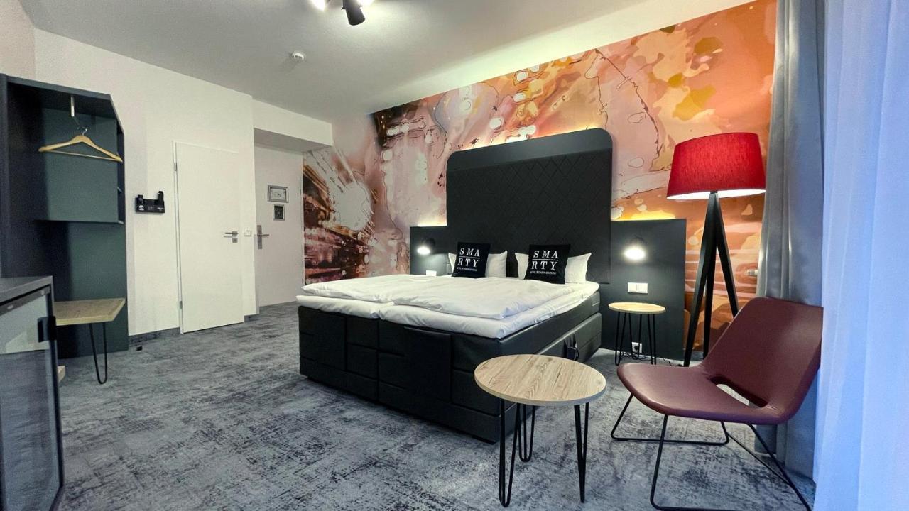 สมาร์ทตี้ โคโลญ โดม โฮเทล - บอร์ดดิ้งเฮาส์ Hotel ภายนอก รูปภาพ