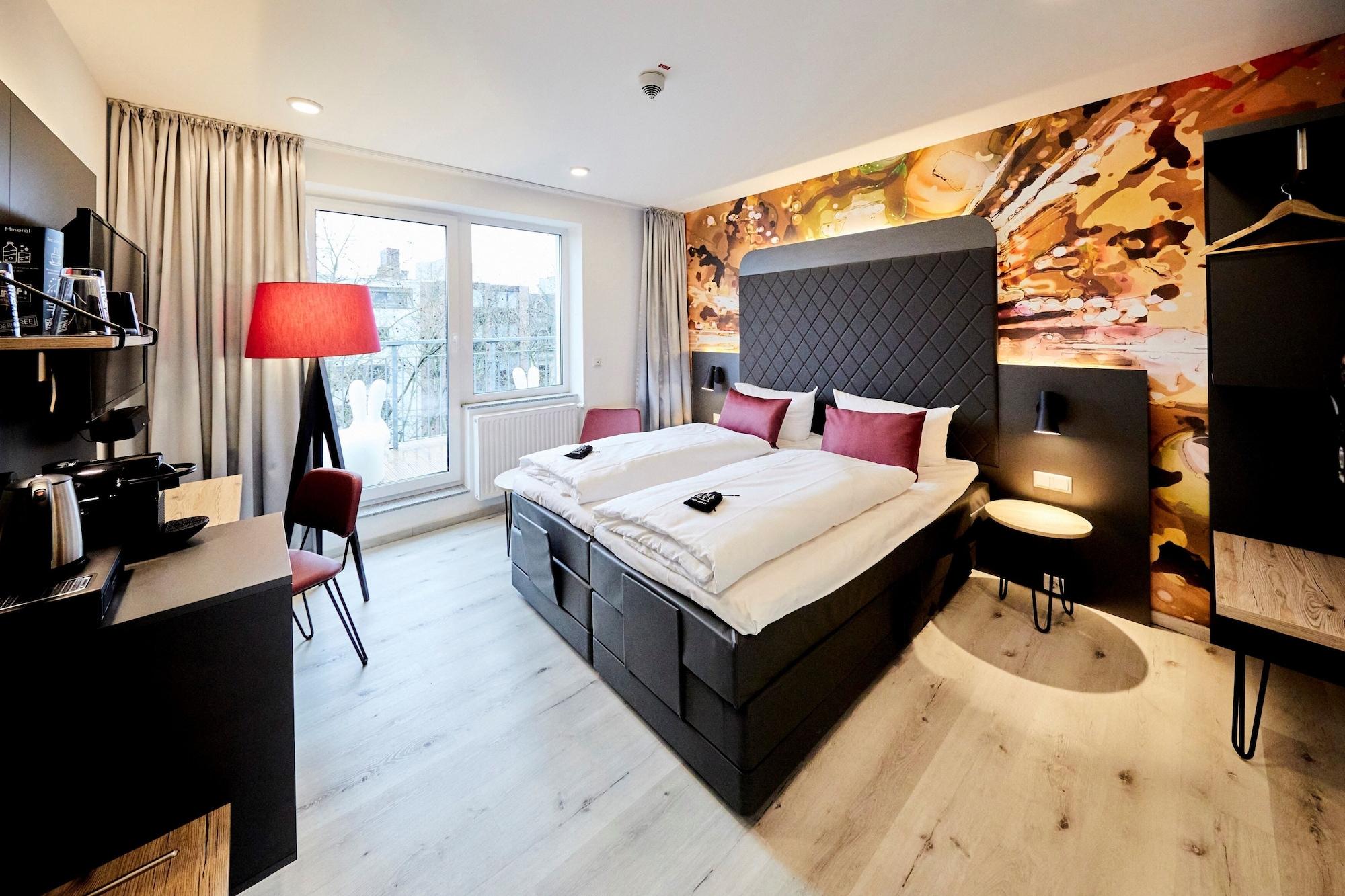สมาร์ทตี้ โคโลญ โดม โฮเทล - บอร์ดดิ้งเฮาส์ Hotel ภายนอก รูปภาพ
