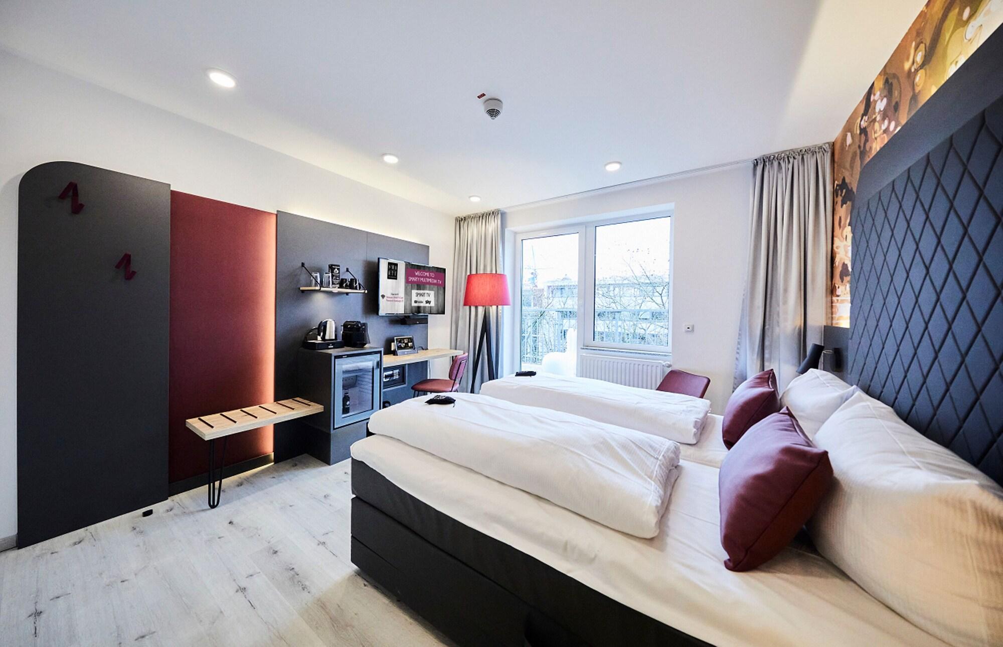 สมาร์ทตี้ โคโลญ โดม โฮเทล - บอร์ดดิ้งเฮาส์ Hotel ภายนอก รูปภาพ