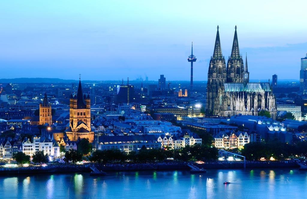 สมาร์ทตี้ โคโลญ โดม โฮเทล - บอร์ดดิ้งเฮาส์ Hotel ภายนอก รูปภาพ