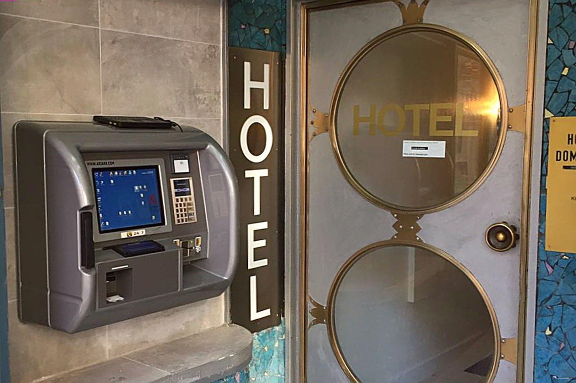 สมาร์ทตี้ โคโลญ โดม โฮเทล - บอร์ดดิ้งเฮาส์ Hotel ภายนอก รูปภาพ